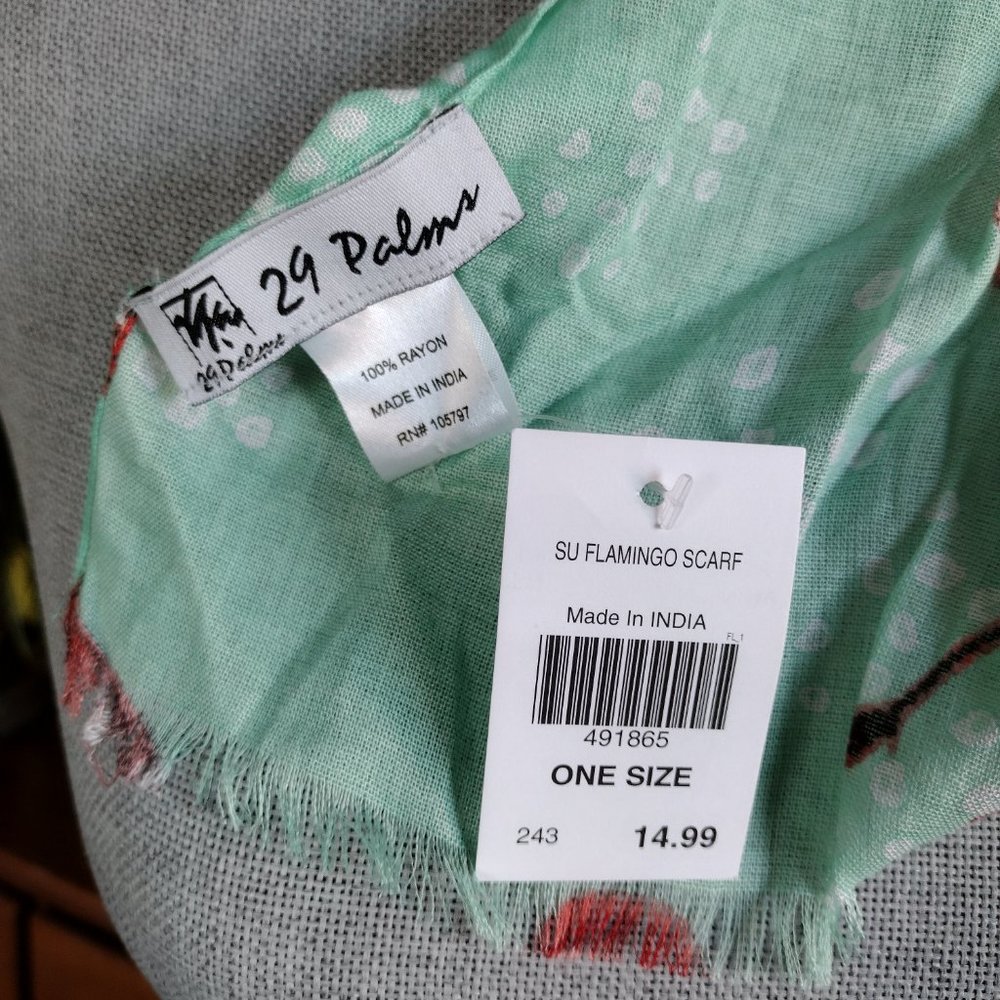 29 Palms Women's Flamingo Pattern 100% Rayon Scarf New - Picture 2 of 4
